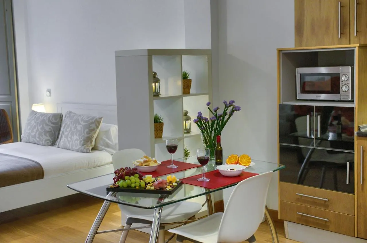 Lyrioshomes Apartamento Estudio La Biznaga Malaga 0*,